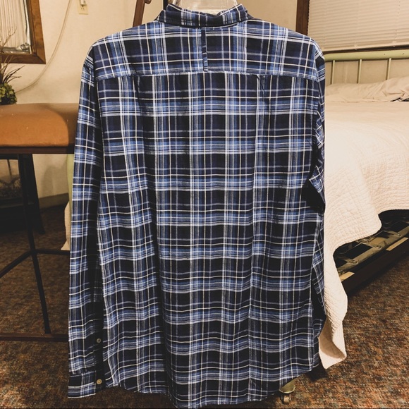 Banana Republic Cotton/Linen Button Down - Picture 2 of 4